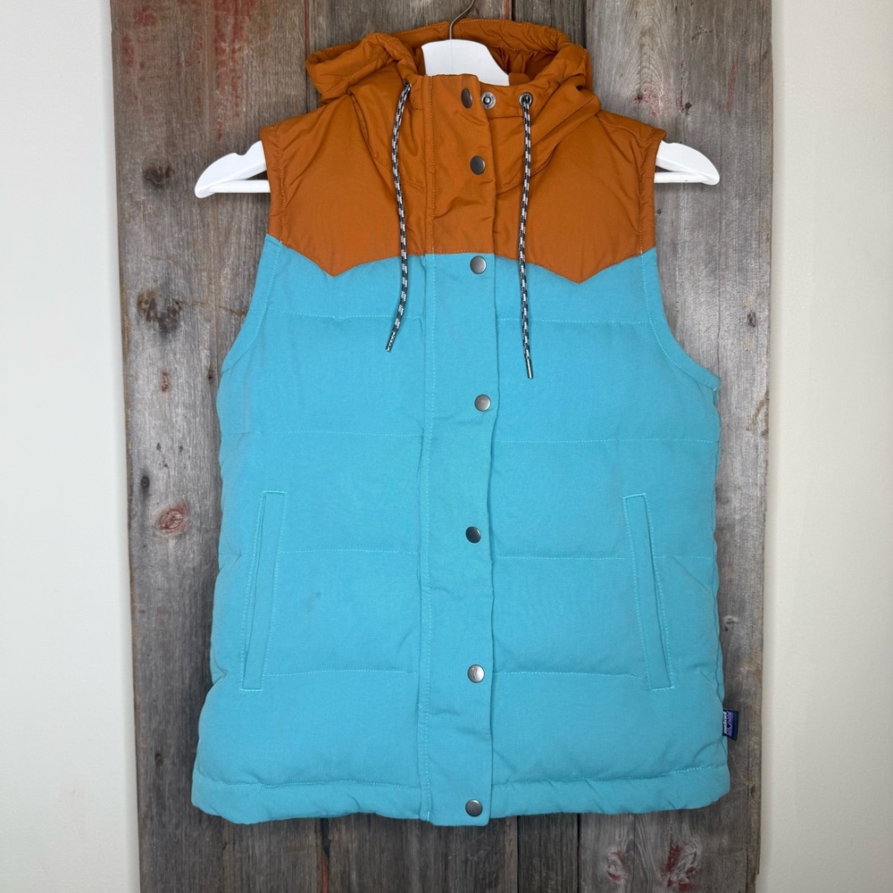 Patagonia Bivy Two-Tone Puffer Vest in Teal and Rust Mushroom Lining XS